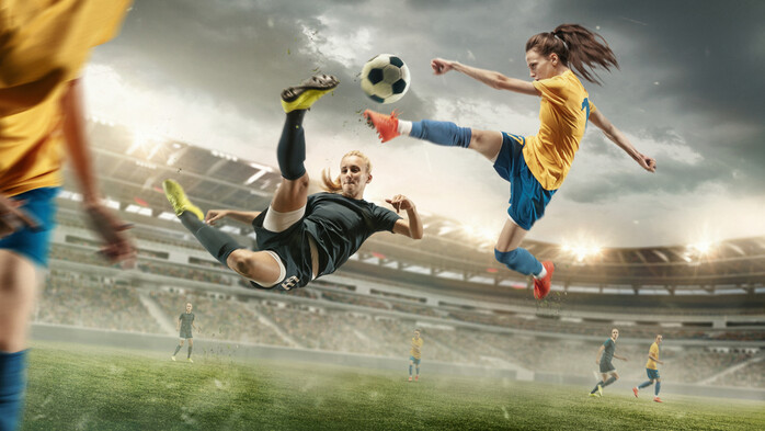 Kvinnlig fotbollsspelare 18-30 r fr sportmrke