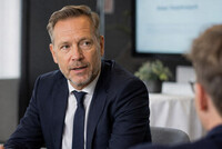 Mannlig aktør ca. 40 - 60 år til bedriftsfilm