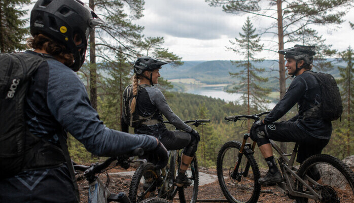 Mountain bikers: Med eget utstyr/sykkel i Beitostølen til reklamefilm