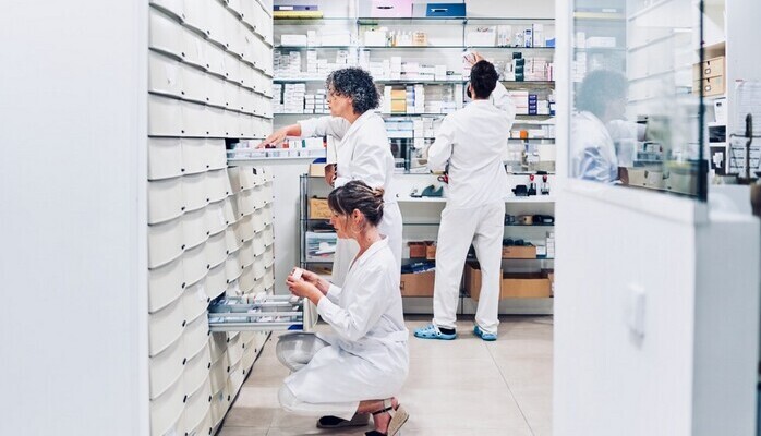 Personer till en reklamfilm för en stor svensk apotekskedja.