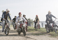 Personer som kan kra moped skes till lngfilmen Tryck p knappen! i Gteborg