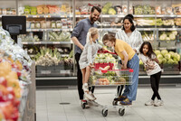 Personer till reklam för matvarukedja