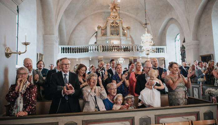 Statister till bröllopsscen 