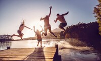 2 modeller/statister till Inspelning/fotografering fr lvarumrke i Stockholm
