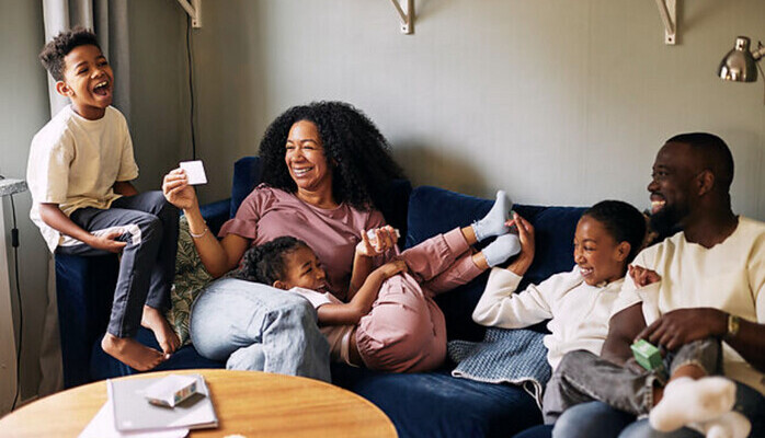 Familj med två barn (6-15 år) sökes till fotografering 26 mars, GBG