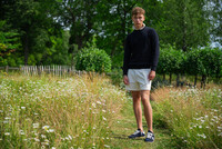 Modell skes fr sneakerfotografering i Toscana, 1619 aug (flyg och boende ingr)