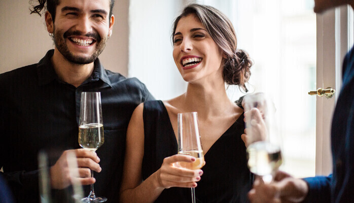 Mann og kvinne 35-55 år med flerkulturell bakgrunn til fotooppdrag