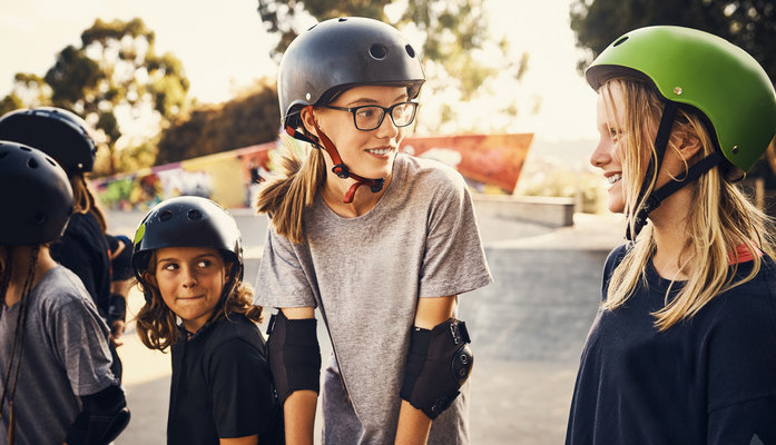 Sker gutt eller jente som har sttt p skateboard og som fler seg relativt komfortabel med det