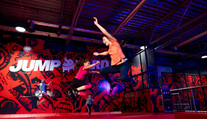 Barn i åldrarna 8-11 år till rolig reklaminspelning på JumpYard