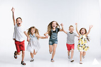 Blond tjej 5-6 år