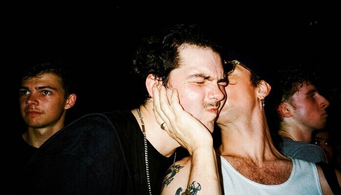 Stilig man och kvinna, ålder ca 50-60 sökes till reklamfilm för hotellkedja