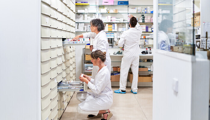 Jobbar du inom vården och är intresserad av skådespel? Då söker vi dig!