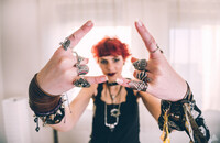 Hetero metal head couple sökes till inspelning i Oslo 