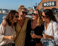 Damer i spillealderen 30–45 år till morsomt opptak i Moss