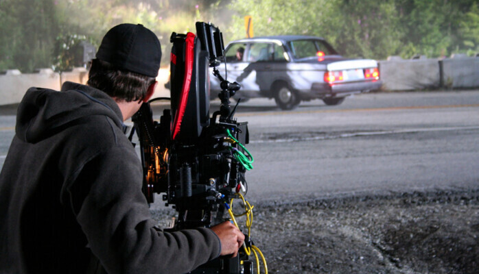  * Fire personer med egen bil(menn og damer alle aldre)