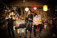 Folk til reklamefilm for møbelprodusent