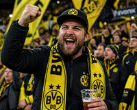 Fotballsupporter (stereotypisk) mann 25-50 år