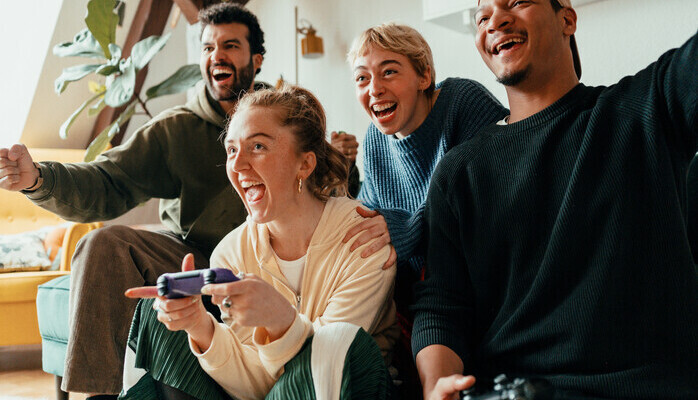 100 gaming-nybrjare tvlar om 100 000 sek (i produktvrde)