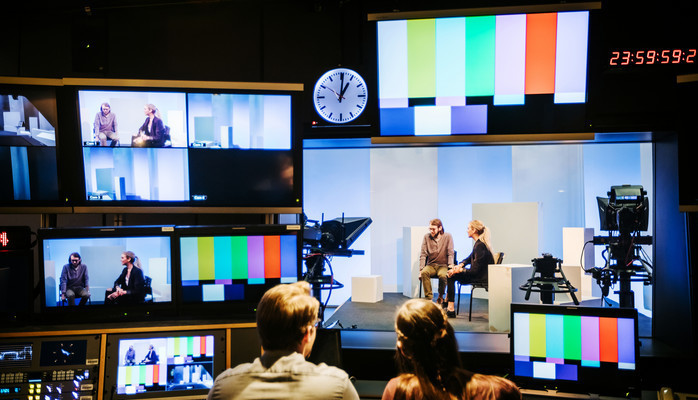 Vi er p jakt etter programledere til nytt humorprogram - gjerne uten mye tv-erfaring
