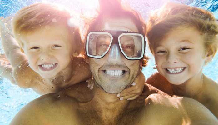 Tv-serien Hvite Gutter søker badegjester, til å stille opp som statister neste uke