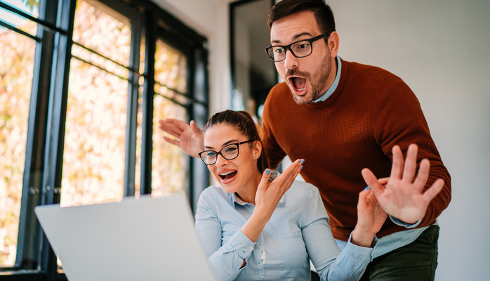 Vi sker 1 mann og 1 kvinne 35-45r til filmopptak