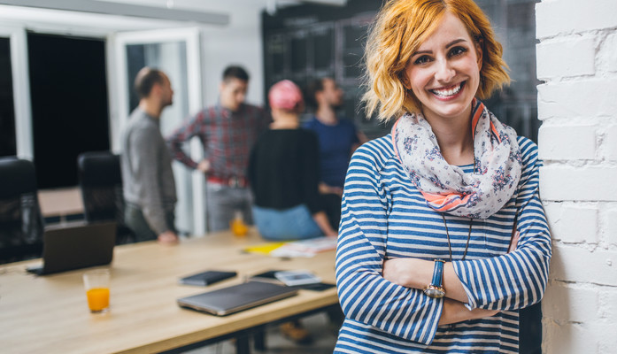 Vi sker kvinner og menn til reklamefilm for en byggevarekjede 25-50 r 