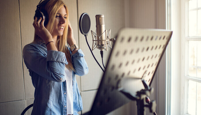 English Voice Actors - Looking for voice actors for an e-learning video project