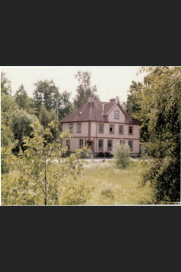 Hus - Villa i Hälleforsnäs