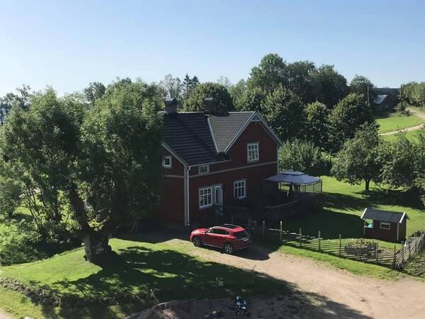 Hus