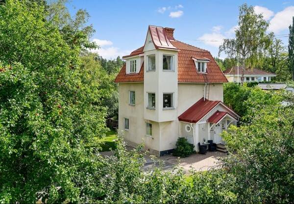 Hus - Hus i lvsj/Lngsjvgen