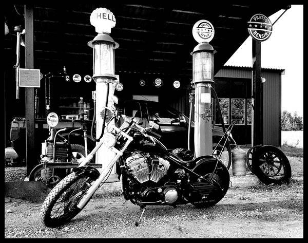 Fordon - Harley Davidson chopper/bobber. .