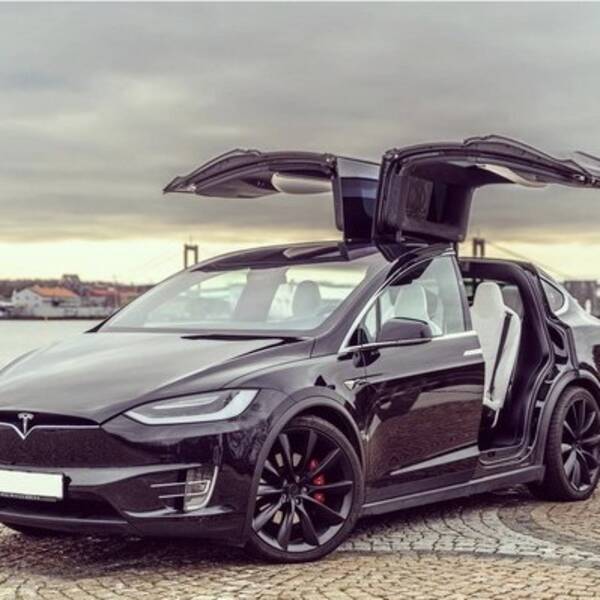 Fordon - Tesla Model X 