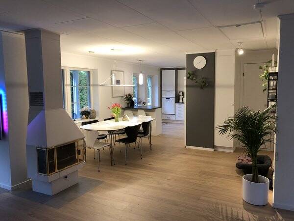 Hus - 190 kvm suterrängvilla i Tyresö