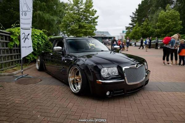 Fordon - Chrysler 300 
