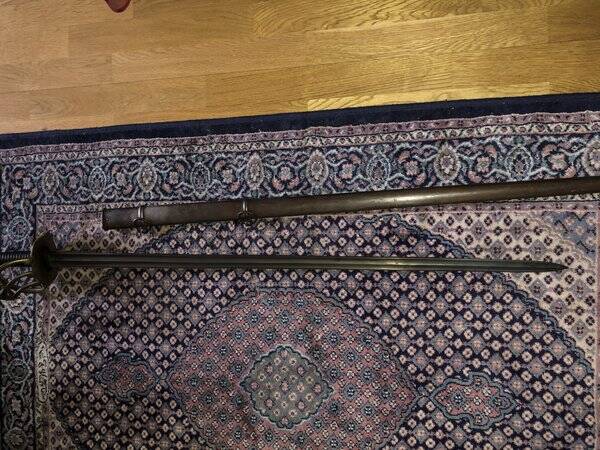 Revisitter - Diverse antikke våpen Revisitter - Diverse antikke våpen