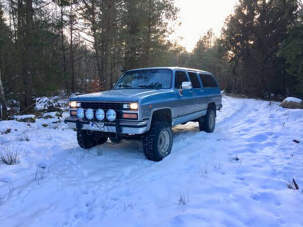 Fordon - Chevrolet Suburban -83 4x4 