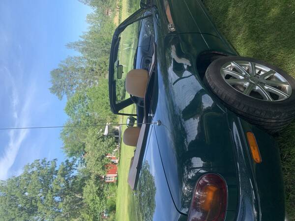 Revisitter - Sportsbil/Cabrolet 1996 model Revisitter - Sportsbil/Cabrolet 1996 model