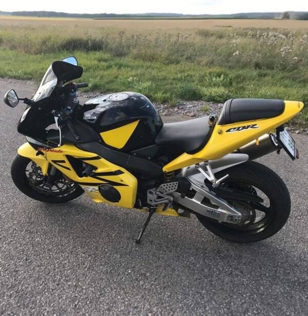 Fordon - Honda Fireblade 954 RR Fordon - Honda Fireblade 954 RR