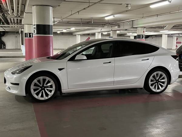 Fordon - Tesla Model 3