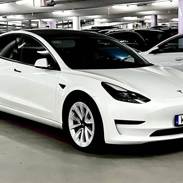 Fordon - Tesla Model 3