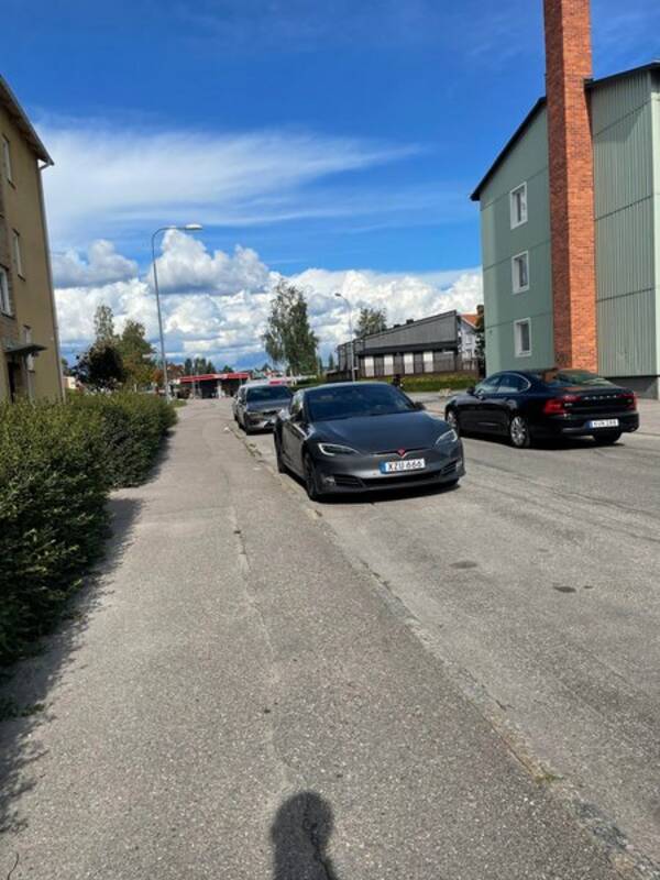 Fordon - Tesla Model S 