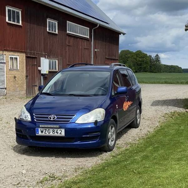 Fordon - Toyota Avensis Verso 