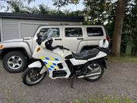 Hummer H3 och motorcykel