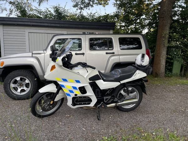 Fordon - Hummer H3 och motorcykel Fordon - Hummer H3 och motorcykel