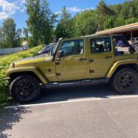 Jeep wrangler .and . mercedes Benz cla Jeep wrangler .and . mercedes Benz cla