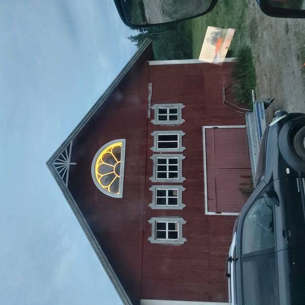 vrigt - Tv vningar byggda i en lada. Dock inte