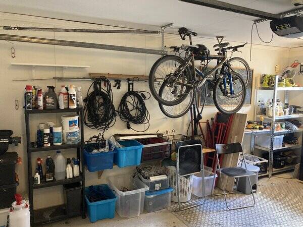 Hus - Garage i Sollentuna 