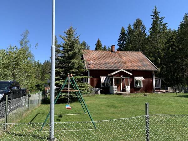 Hus - Gård utanför Mariestad