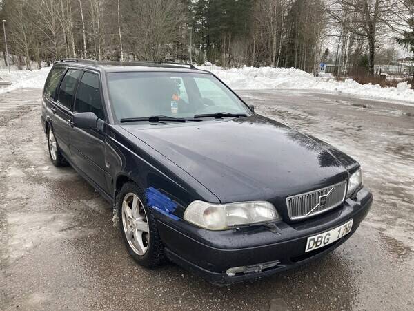 Fordon - A-TRAKTOR Volvo V70 T5 