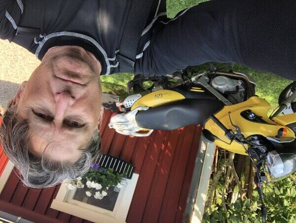 Fordon - 2 st gamla traktorer och en nyare finns